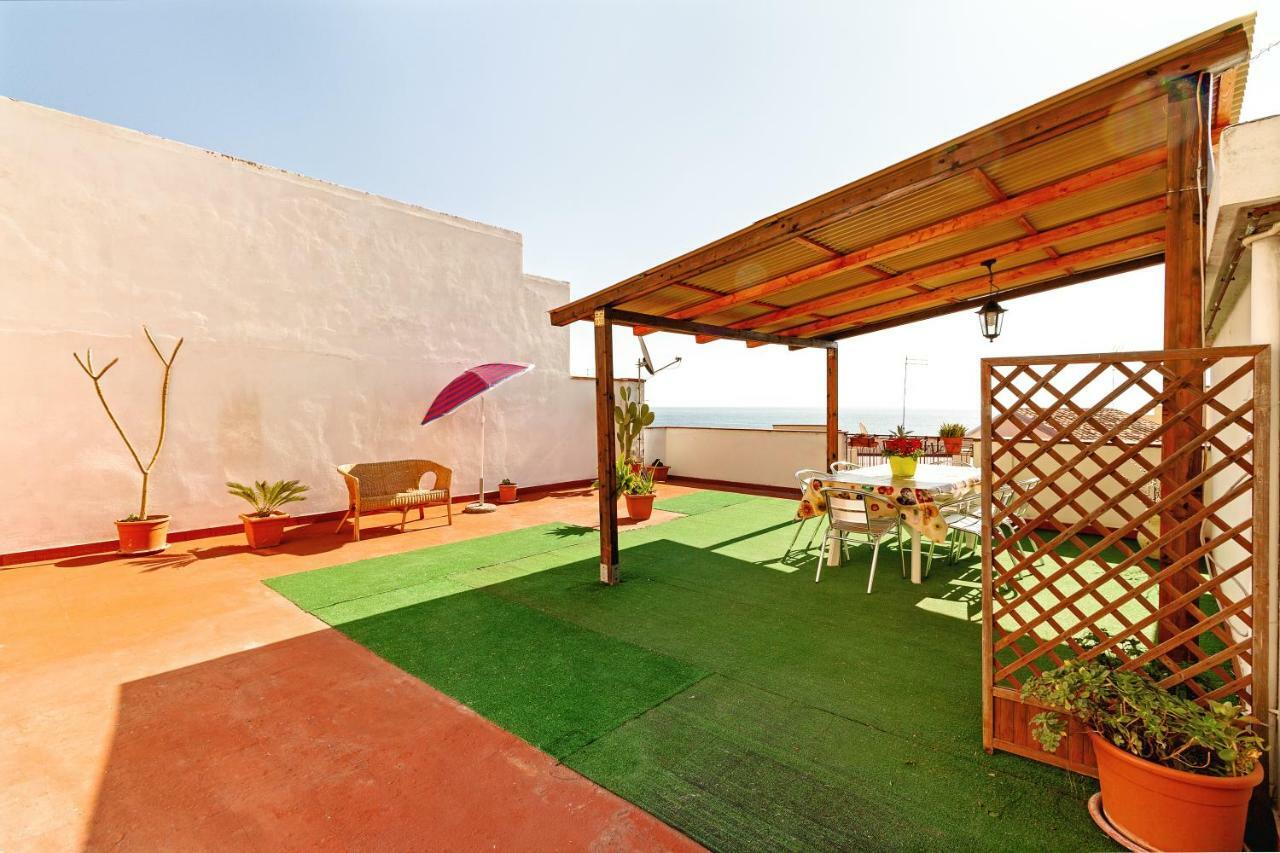 Seaview Terrace Sunny Apartment Джардини-Наксос Экстерьер фото